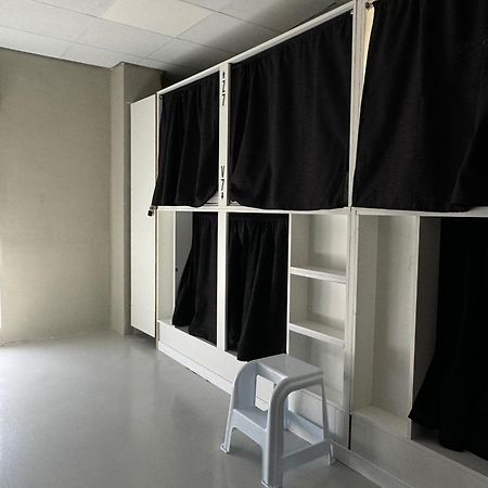 Naap Hotel Valencia Bagian luar foto