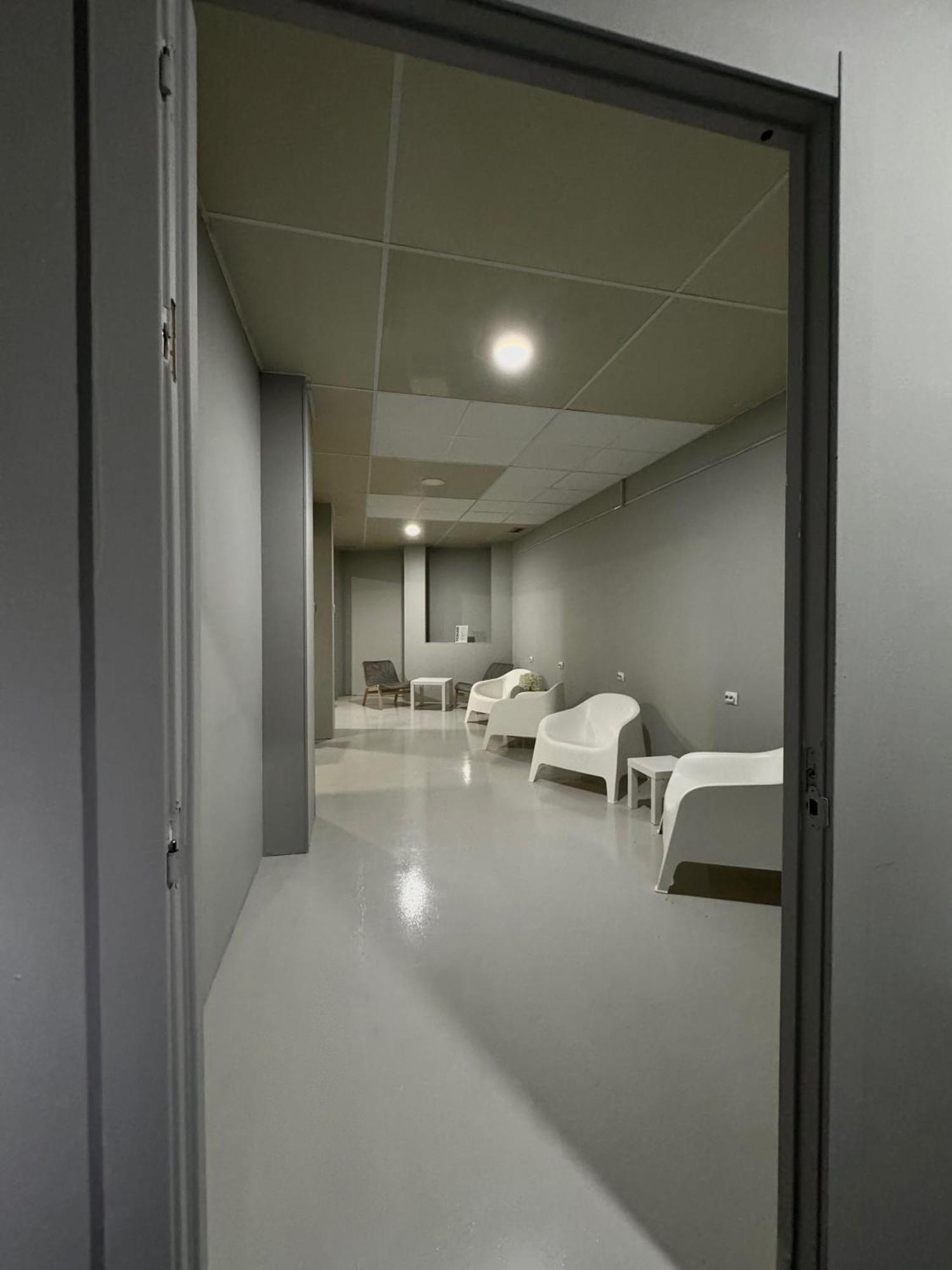 Naap Hotel Valencia Bagian luar foto